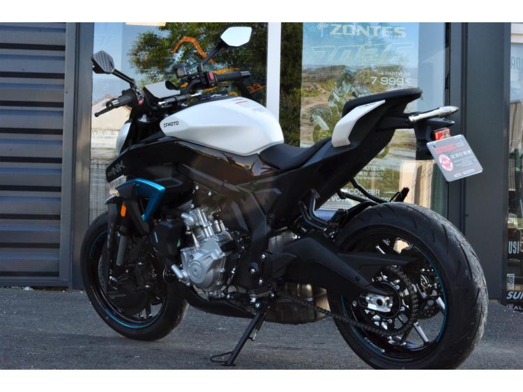  CFMoto 675 NK – Roadster sportif neuf, prêt pour l’action !!