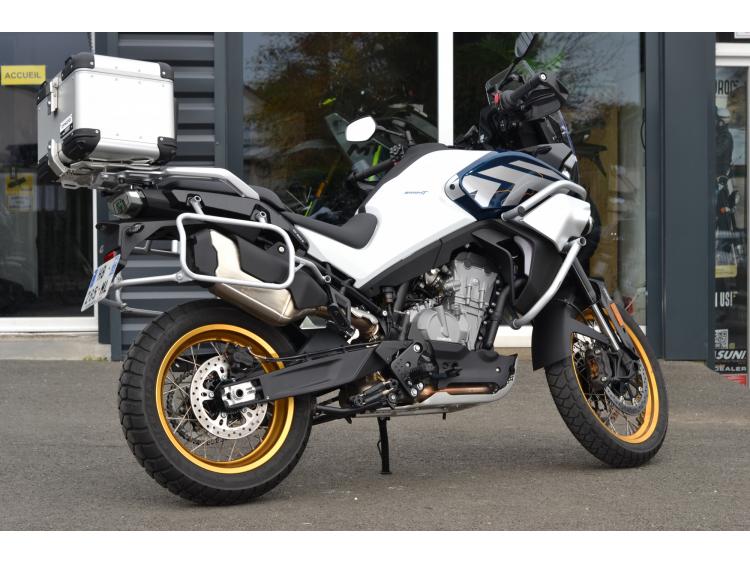 CFMoto MT 800 Explore – 2025 – 1 400 km – Moto de démonstration