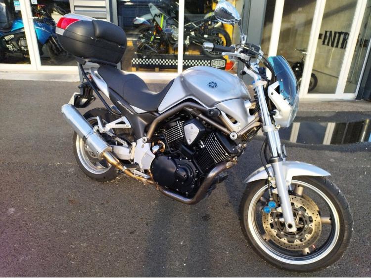 YAMAHA BT 1100 BULLDOG  --  2004  --  